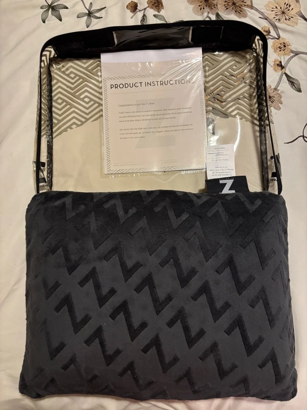 Zoned Dough Calming Lavender Memory Foam Pillow - Black - Picture 2 of 8
